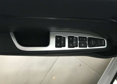 China Partes 2016 interiores da guarnição de Hyundai Elantra Avante as auto cromaram o molde do interruptor da janela fornecedor