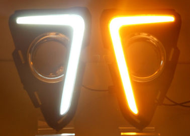 China Lâmpadas de volta amarelas LED Luzes de dia 1,5 kg para TOYOTA RAV4 2016 2017 fornecedor