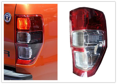 Bom preço. Ford Ranger T6 2012 2013 2014 Estilo OE Peças sobressalentes de automóveis Lâmpada de cauda Assy on-line