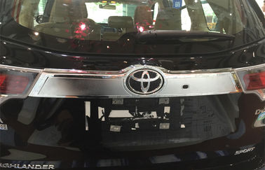 Bom preço. Peças de acabamento de carroceria de automóveis Chrome para Toyota Highlander Kluger 2014 2015 Back Garnish on-line