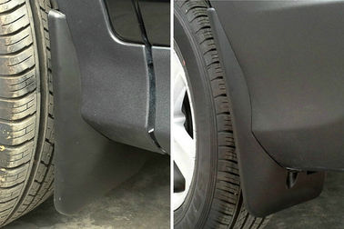 Bom preço. Protectores de lama de plástico durável para carros para TOYOTA RAV4 2013 2014 Proteção contra salpicos de lama de carros on-line