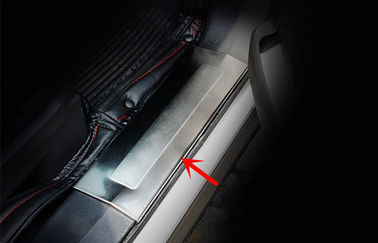Bom preço. Placas de sill de portas laterais externas e internas de aço inoxidável para Ford Explorer 2011 2012 on-line