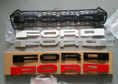 Bom preço. FORD Ranger T7 2015 2016 Grelhas de carro cromadas Grelhas frontais modificadas Sem luz ou com luz on-line