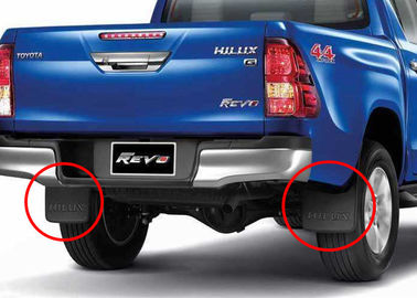Bom preço. TOYOTA Hilux Revo 2015 2016 2017 Proteção de lama para automóveis Flaps / OE Style Splash Guard on-line