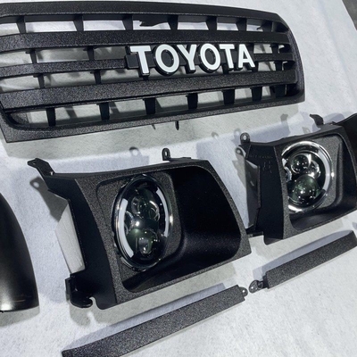 Bom preço. OEM Compatível 5311190A09/5310160030 Toyota Land Cruise Tamanho Original Grelha Frontais Com Negro / Branco / Chrome Trim on-line